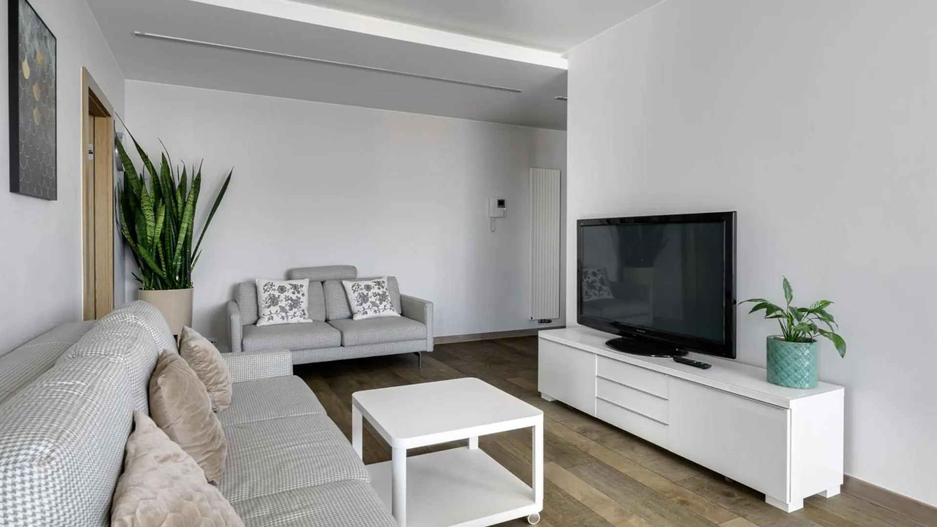 Poznan Apartments Towarowa Ξενοδοχείο με διαμερίσματα