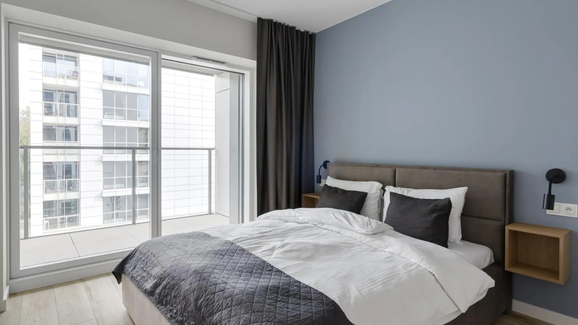 Poznan Apartments Towarowa Aparthotel