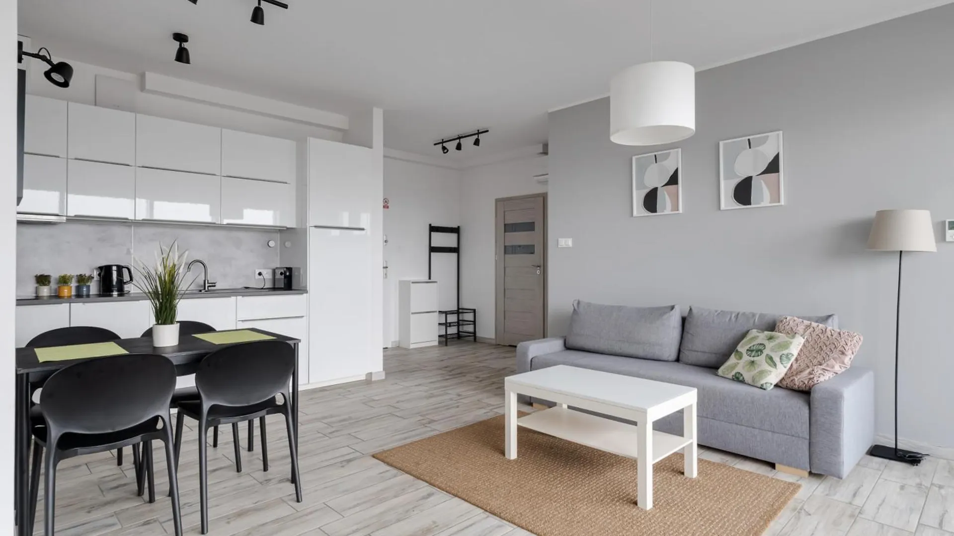 Aparthotel Poznan Apartments Towarowa